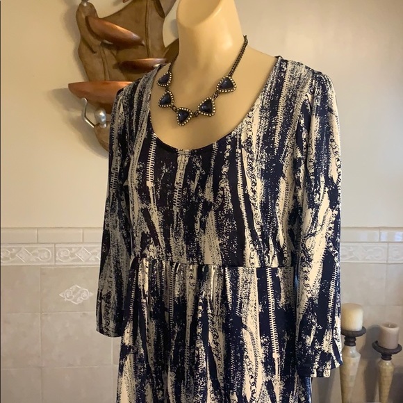 R & B COLLECTION DRESS - Picture 4 of 5